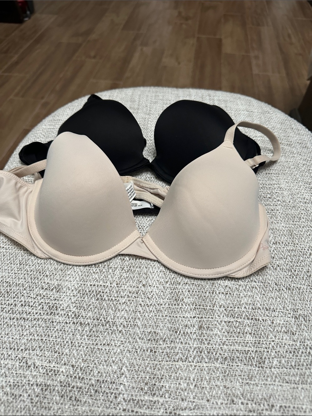 PINK Victoria's Secret Smooth T-Shirt Bra Duo - Nude & Black